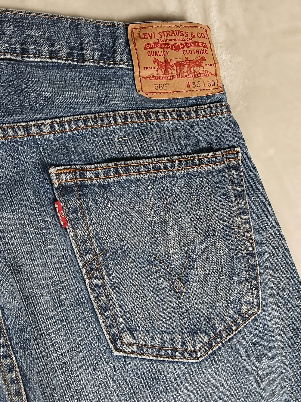 Levi's 569 36x30 Jeans Men's Fits 36x29 Nice Fading Loose Straight